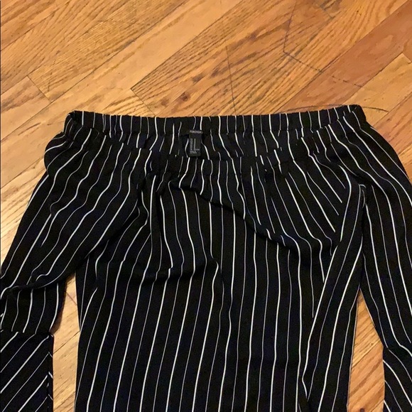 Off the shoulder navy blue blouse - Picture 2 of 3